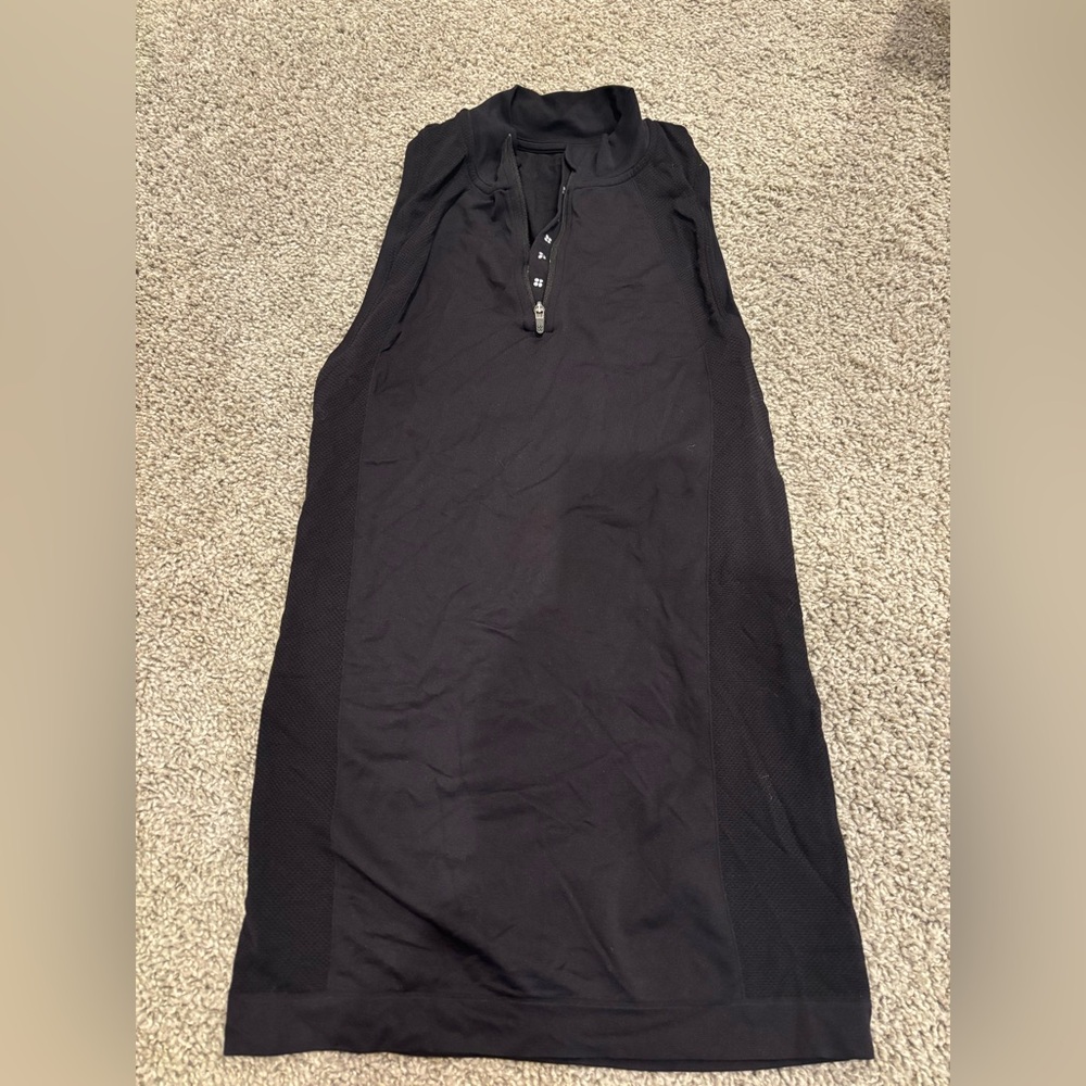 Sweaty Betty black work out tank